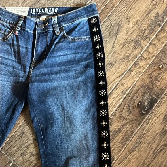 Idyllwind brand new Size 2 Embellished Blue Jeans - Picture 3 of 9